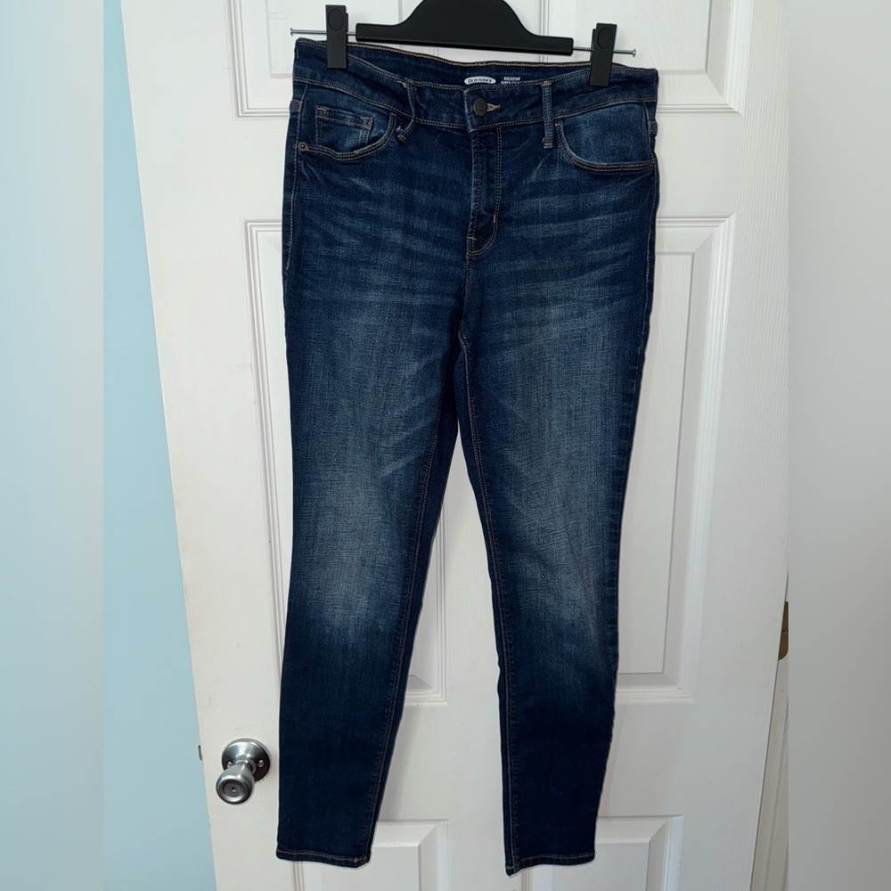 Old Navy Rockstar Super Skinny Mid-Rise Jeans - Size 8